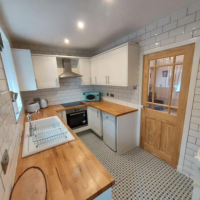Lovely 1 Bed House In Largs, North Ayrshire Bagian luar foto